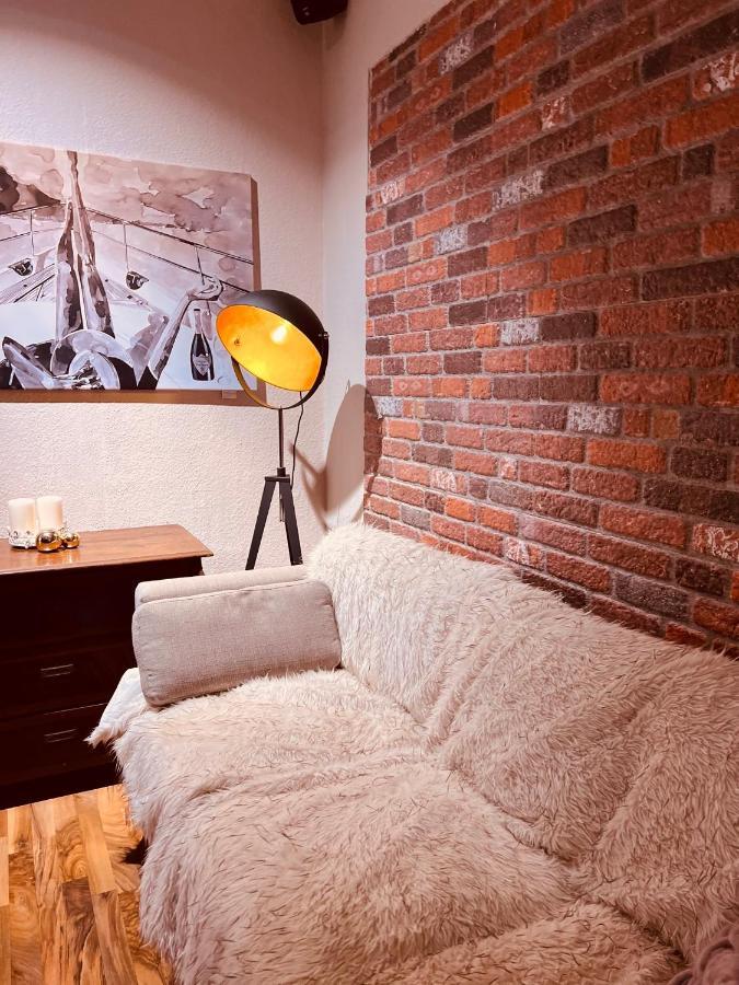 Charmante In Striesen - Frau Pie Appartement *